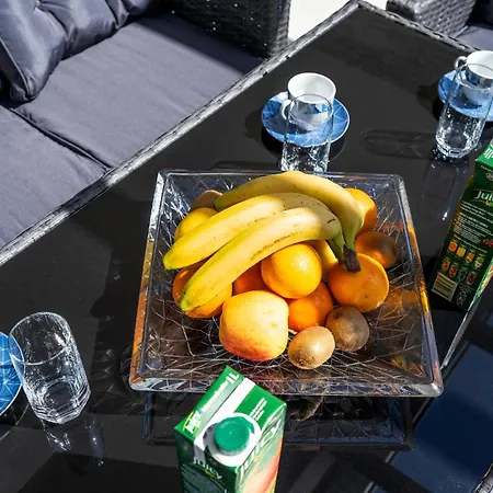 2 Bedroom In Holiday home *