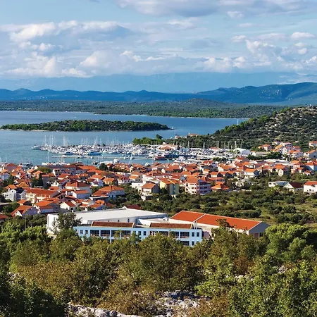 Tatil Evi 2 Bedroom In Betina (Sibenik-Knin)