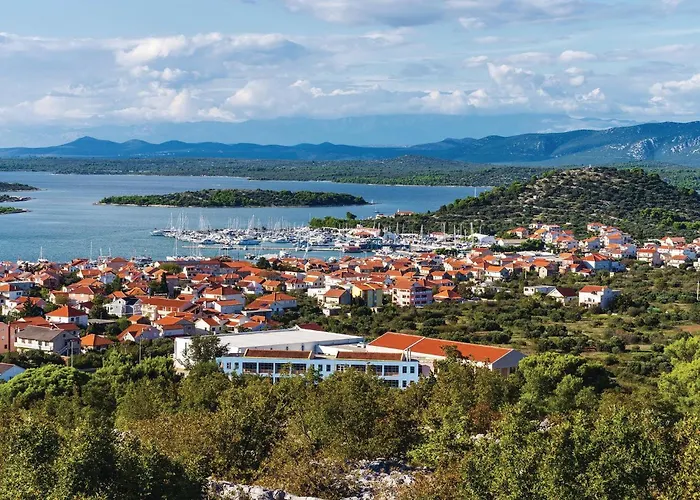 Сasa de vacaciones 2 Bedroom In Betina (Sibenik-Knin)